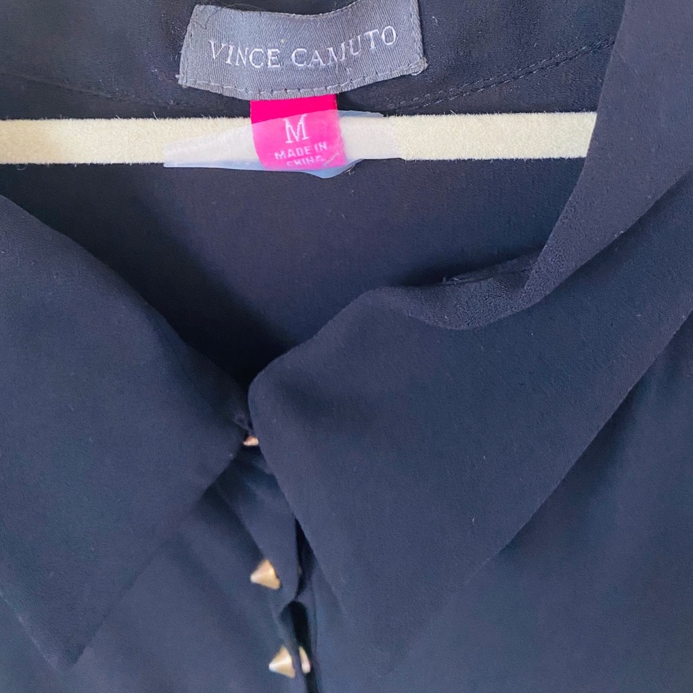 Vince Camuto Semi-Sheer Lined Top w Gold Hardware - Picture 4 of 4